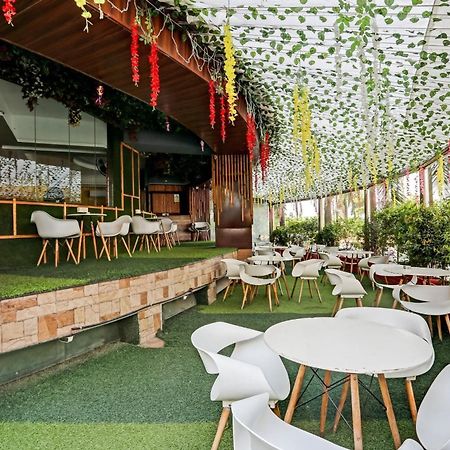 Hotel Oyo Salt House Mumbai Exterior foto