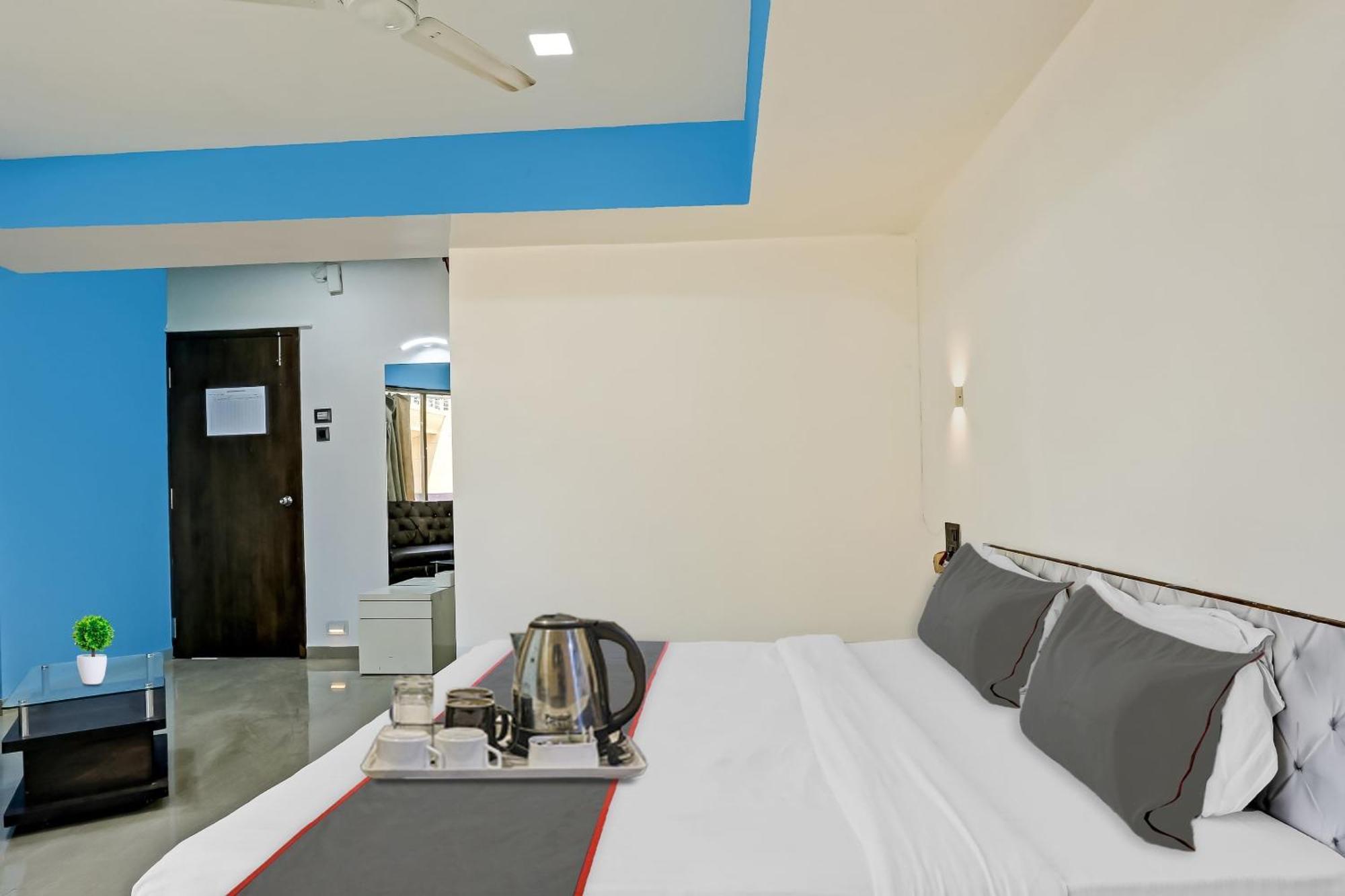 Hotel Oyo Salt House Mumbai Exterior foto