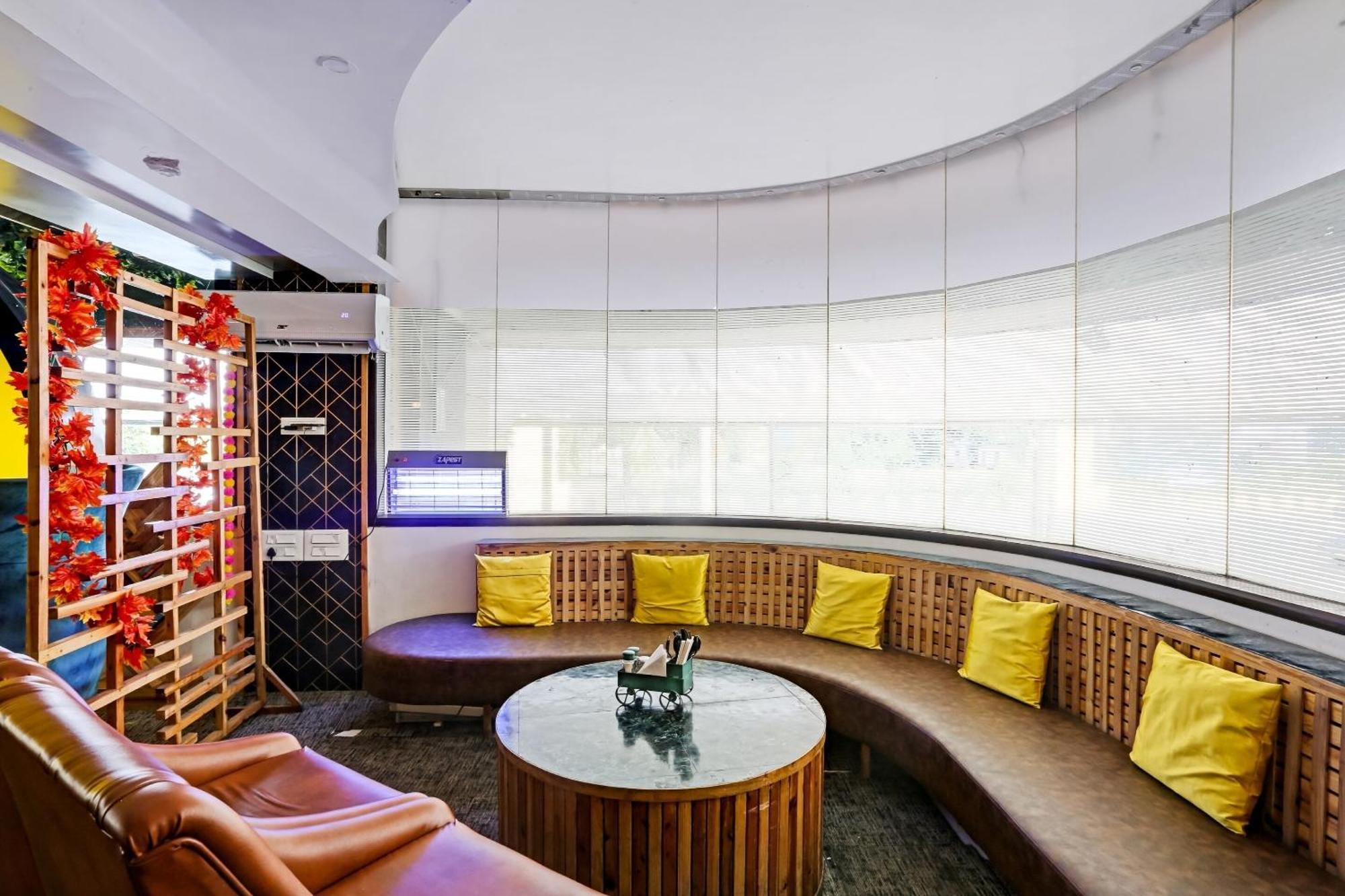 Hotel Oyo Salt House Mumbai Exterior foto