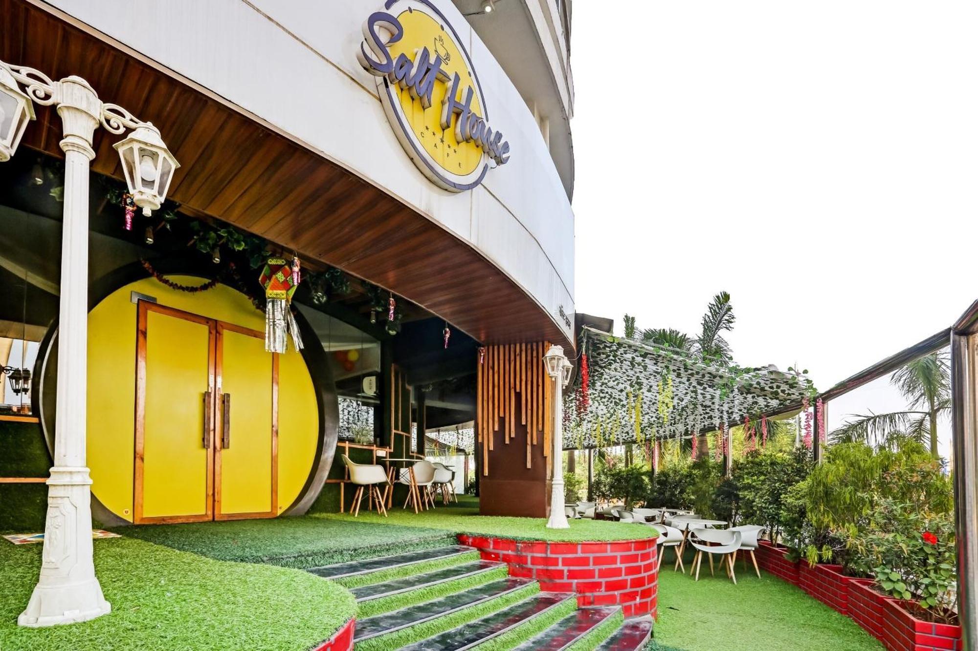 Hotel Oyo Salt House Mumbai Exterior foto